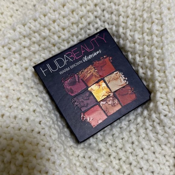HUDA BEAUTY Other - HUDA BEAUTY Warm Brown Obsessions Eyeshadow Palette